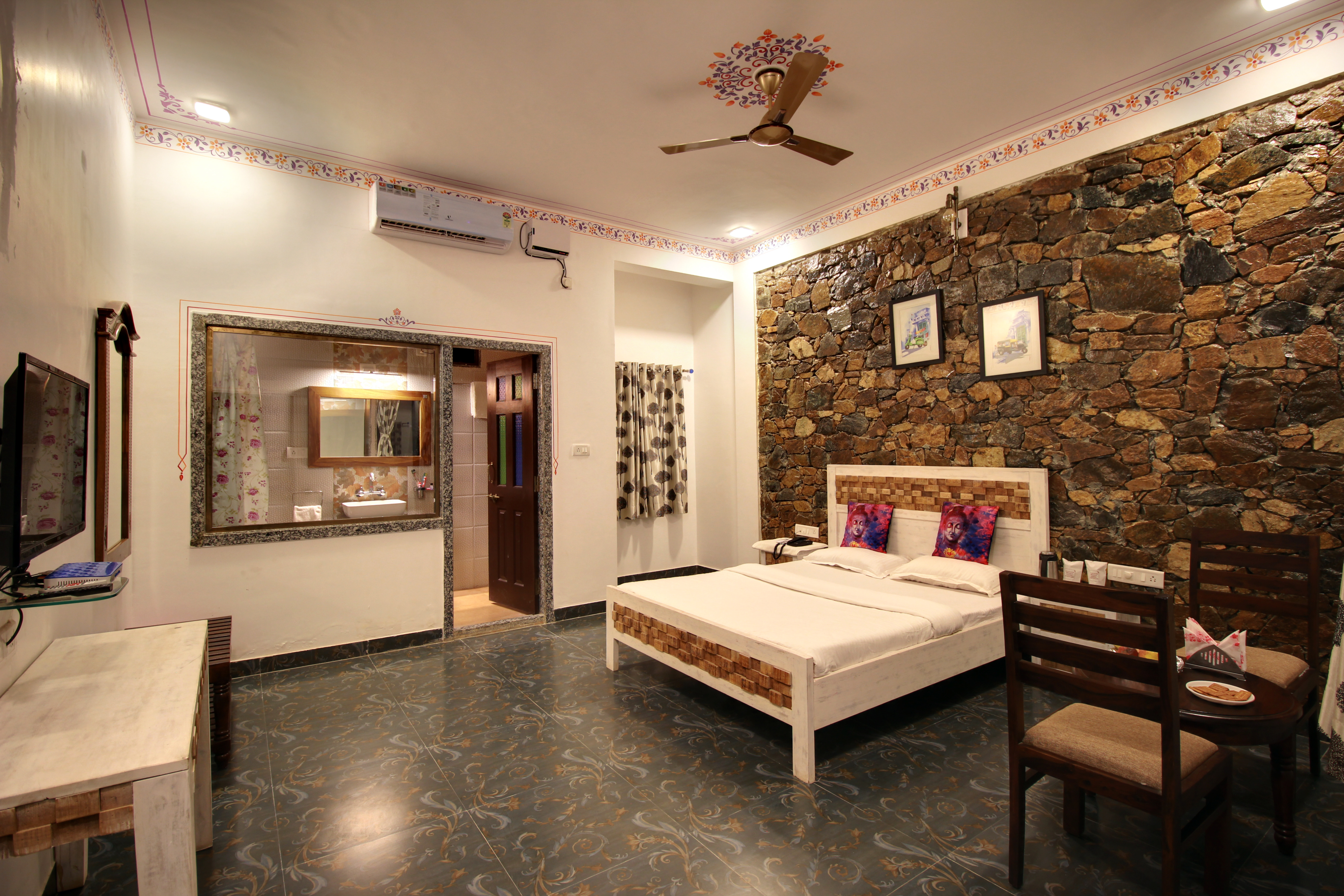 Maharaja Suite